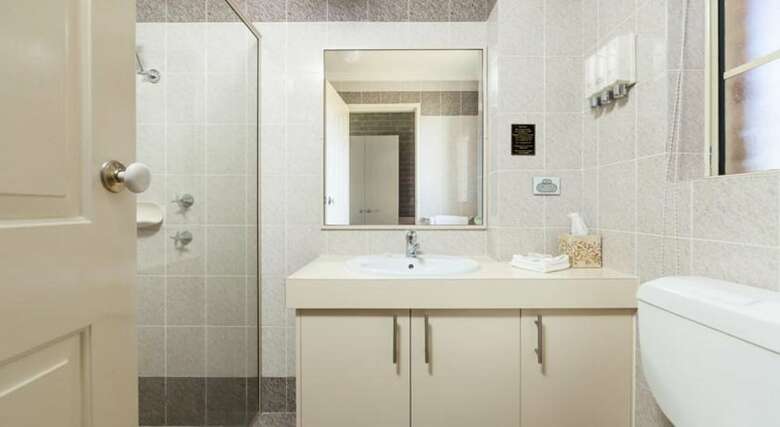Grand Manor Motor Inn - Queanbeyan