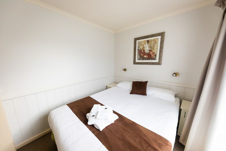 Eildon Riverside Holiday Park