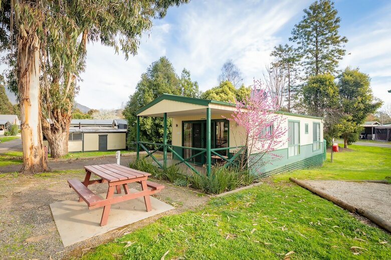 Eildon Riverside Holiday Park