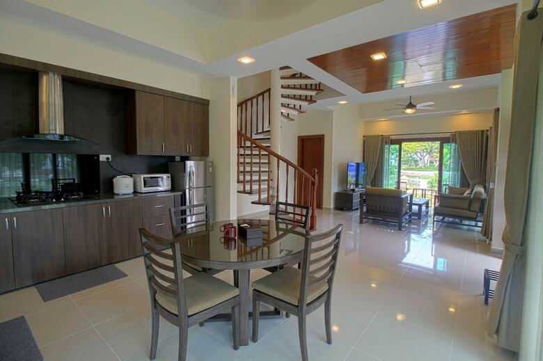 Hotel Banyu Biru Villa