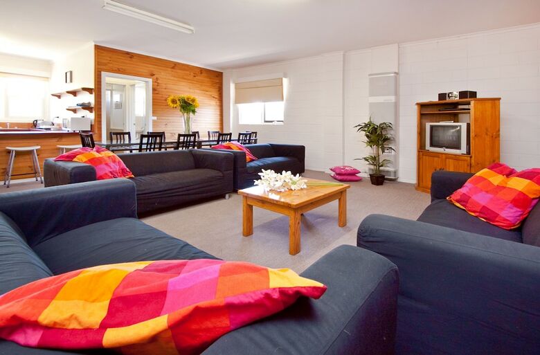 Bayplay Beach Accommodation - 2 Locations