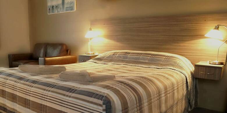 Motel River Bend