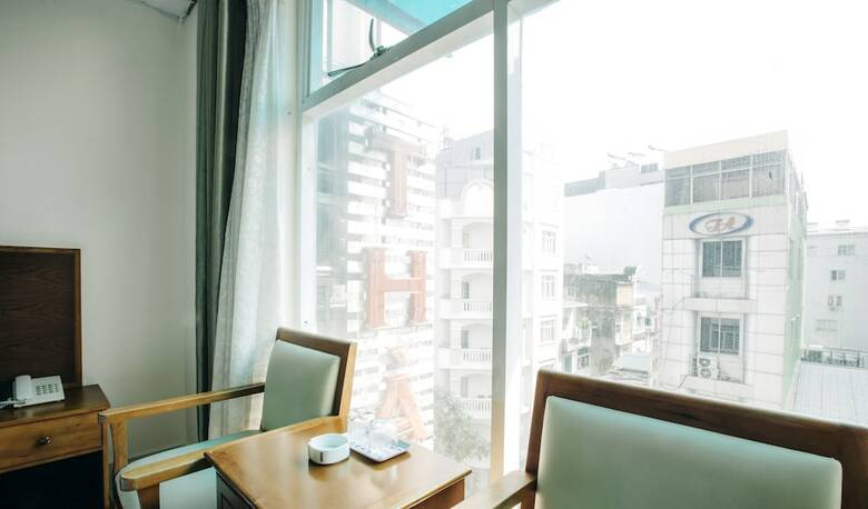 Aha Thanh Long Tan Hotel