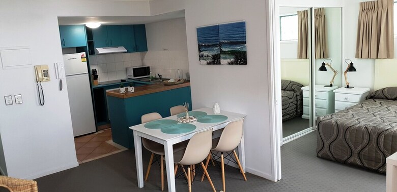 Apartamentos Surfers Beach Resort 2