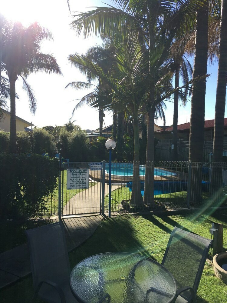 Sandbar Motel