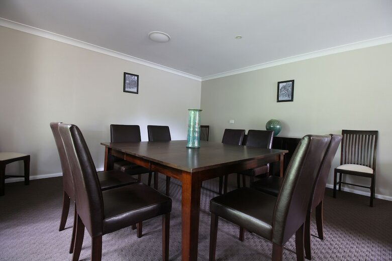 Hotel Snowy Mountains Resort And Function Centre