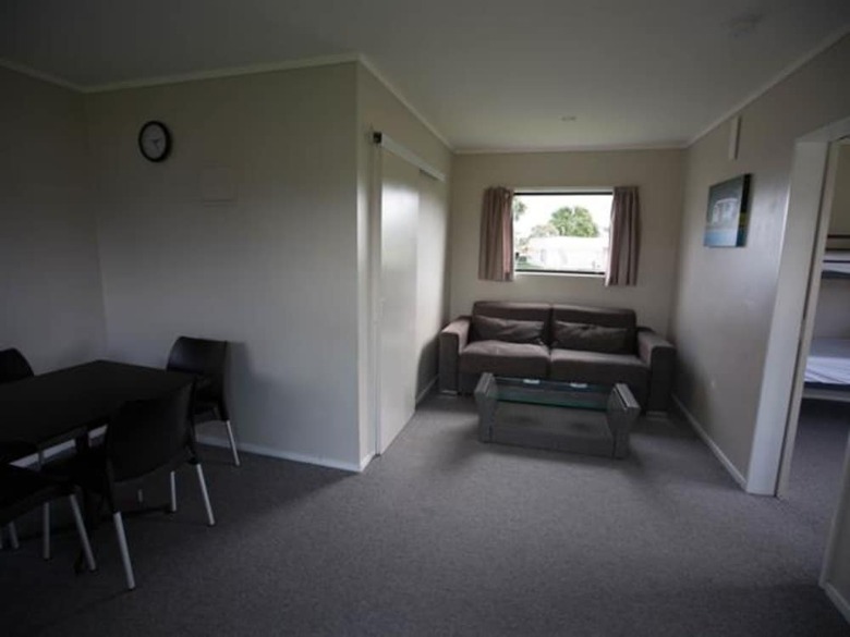 Raglan Holiday Park