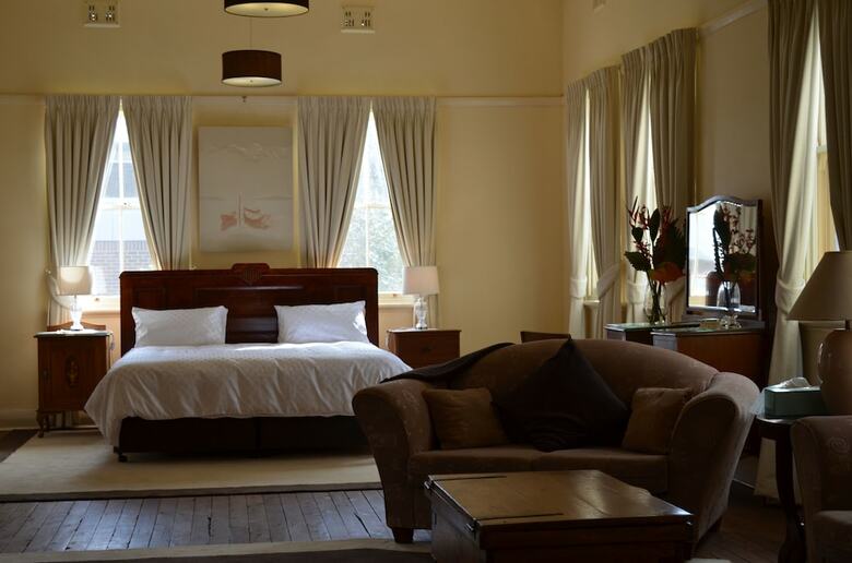 Bed & Breakfast The Old Parkes Convent