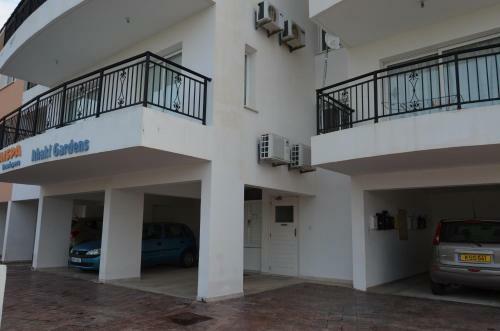 Ithaki Gardens Apartment 107