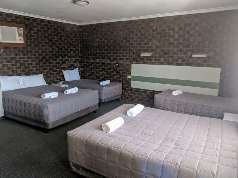 City Lights Motel