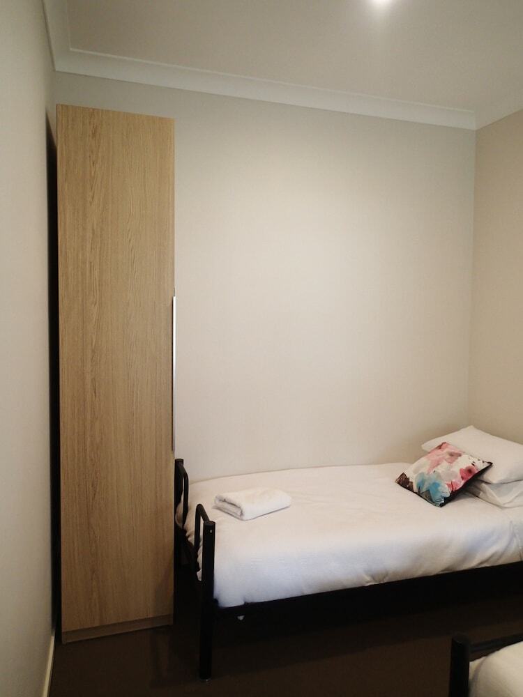 Dungowan Waterfront Apartments