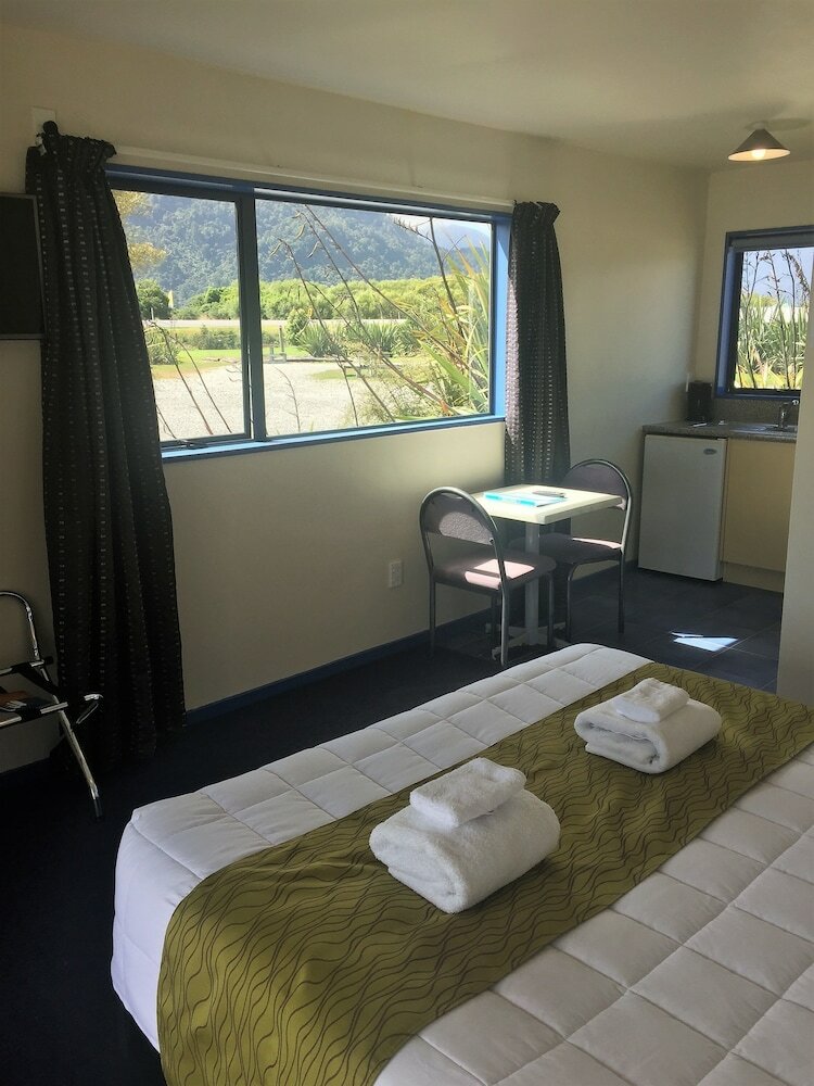 Haast River Motels & Holiday Park