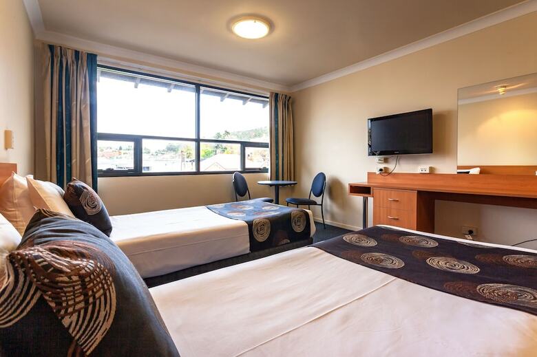 Black Buffalo Hotel