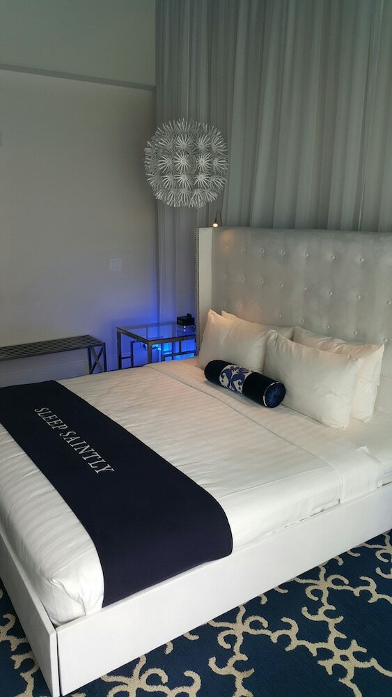 The Saint Hotel Key West, Autograph Collection