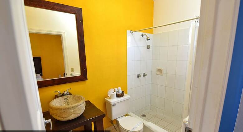 Hotel Turquoise Bay Dive & Beach Resort