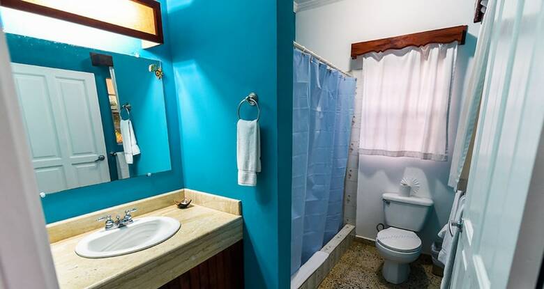 Hotel Turquoise Bay Dive & Beach Resort
