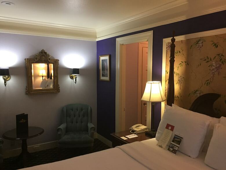 Columbia Gorge Hotel And Spa