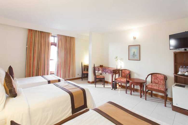 Angkor Vireak Chey Hotel