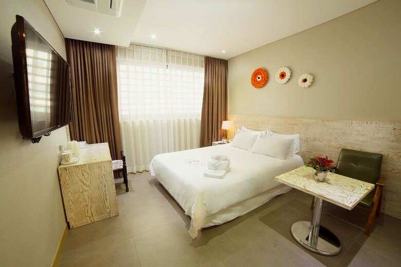 Reve Boutique Hotel
