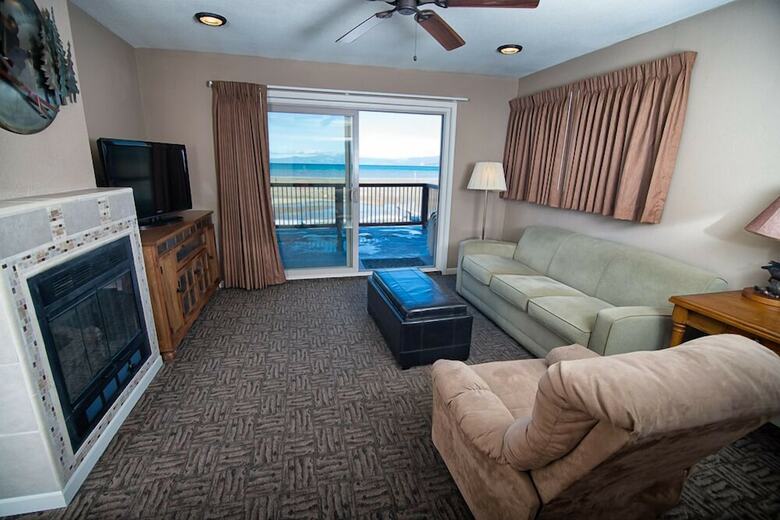 Beachcomber Inn
