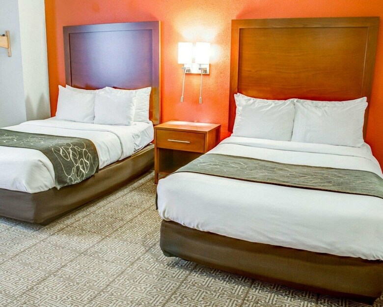 Hotel Comfort Suites Tyler South