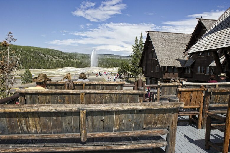 Hotel Old Faithful Inn - Inside The Park