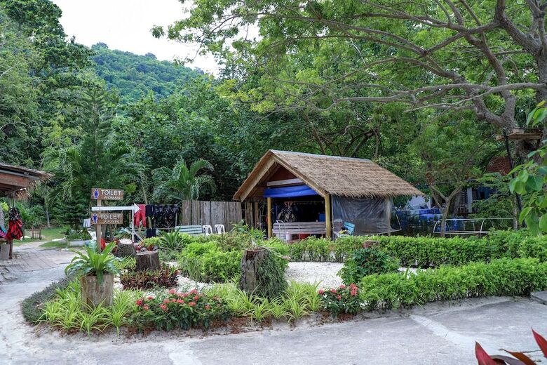 Hotel Coral Island Resort