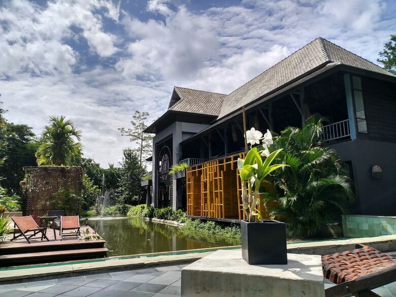 Hotel Baan Suan Residence