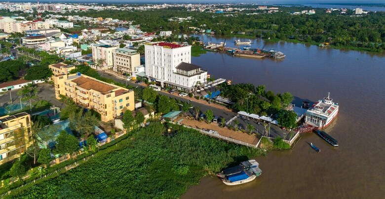 Nesta Hotel