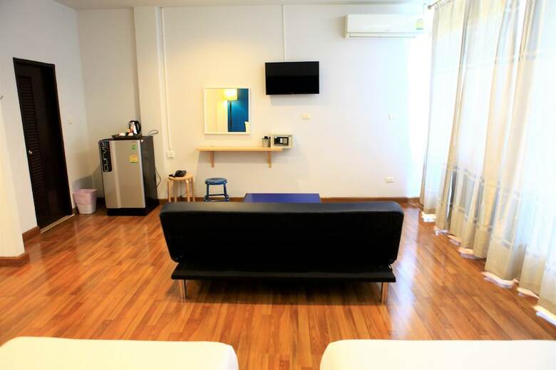 Hotel Sea Host Inn