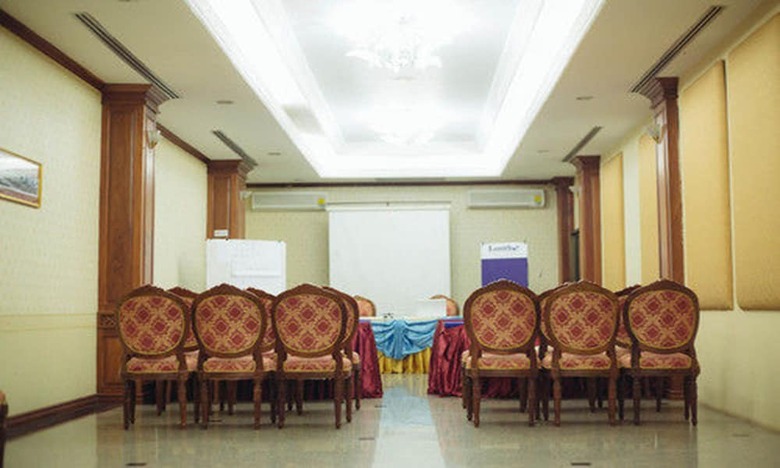 Angkham Hotel