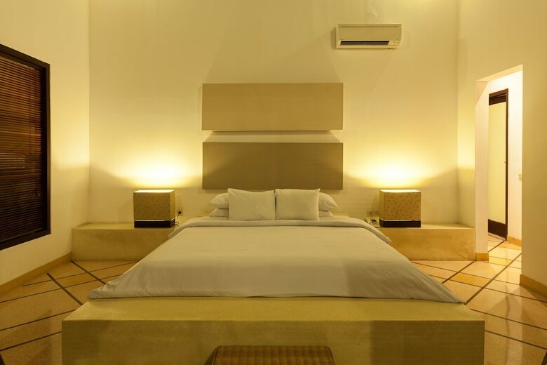 Hotel Bvilla-pool