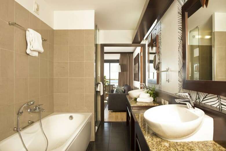 Hotel Tahiti Pearl Beach Resort