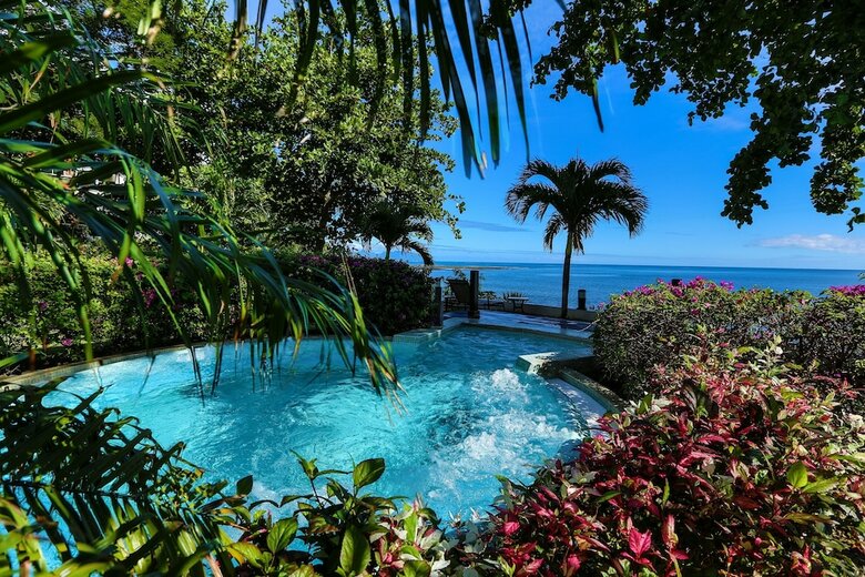 Hotel Tahiti Pearl Beach Resort