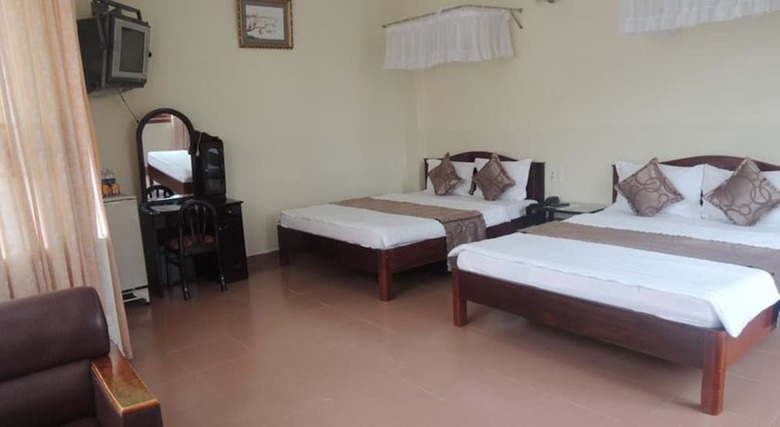 Nam Quang Hotel