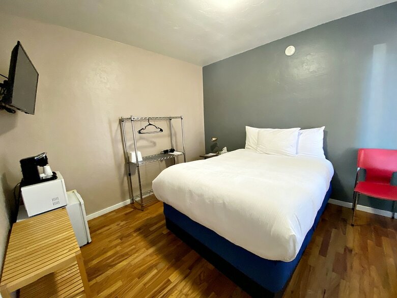 Ashland Motel - University