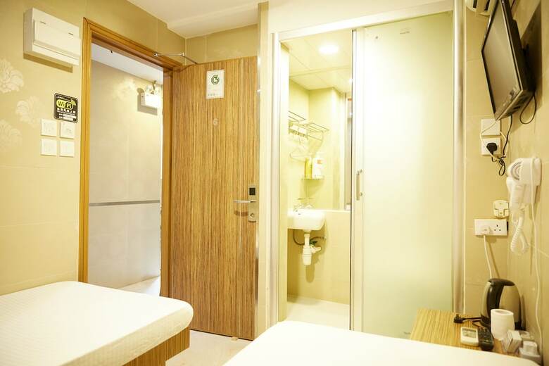 Hostal Me Easy Hostel