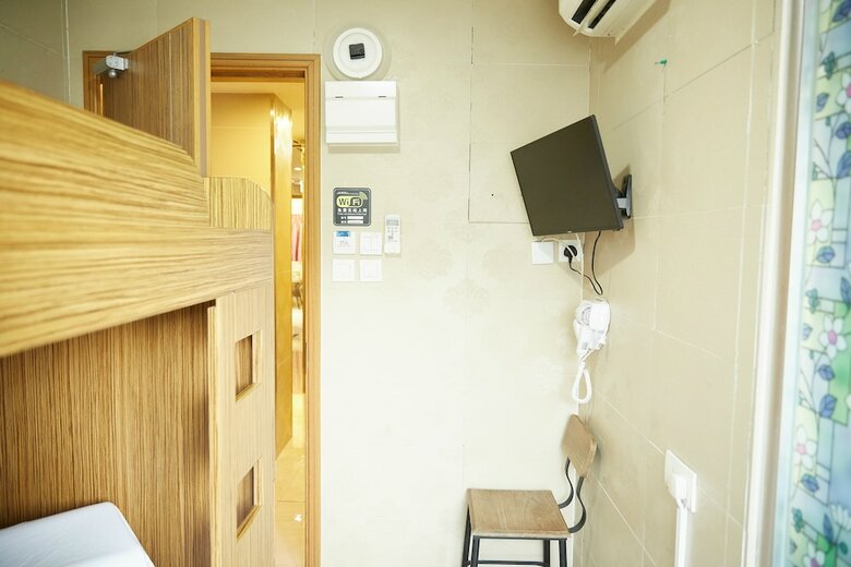 Hostal Me Easy Hostel