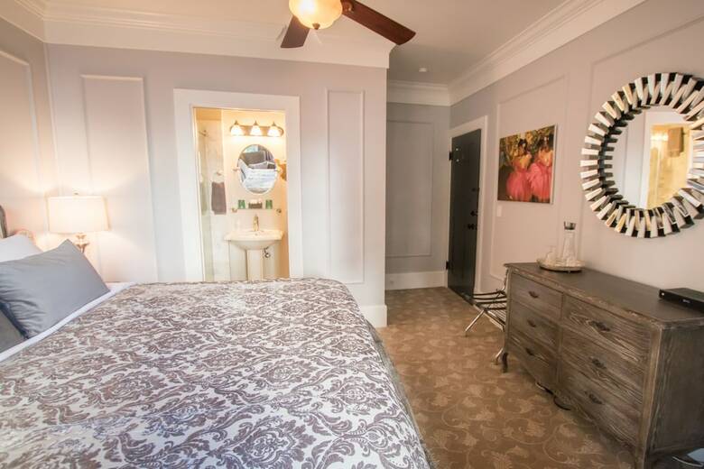 Bed & Breakfast West End Guest House