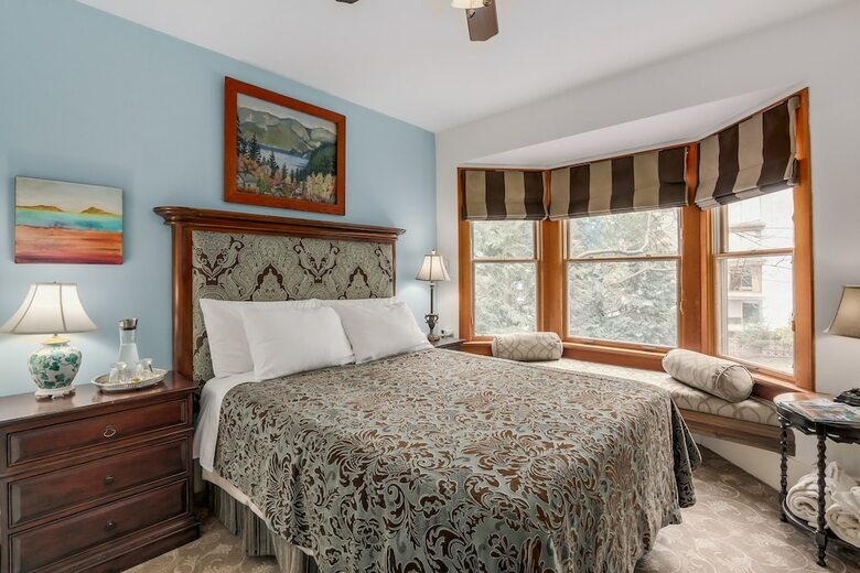 Bed & Breakfast West End Guest House