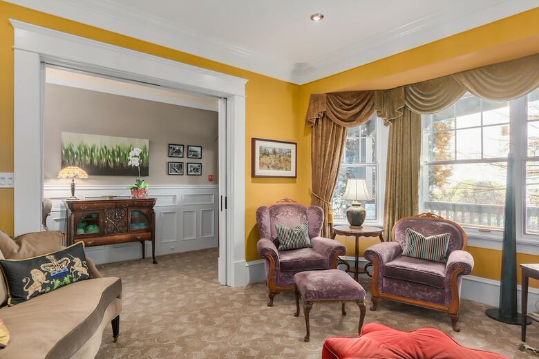 Bed & Breakfast West End Guest House