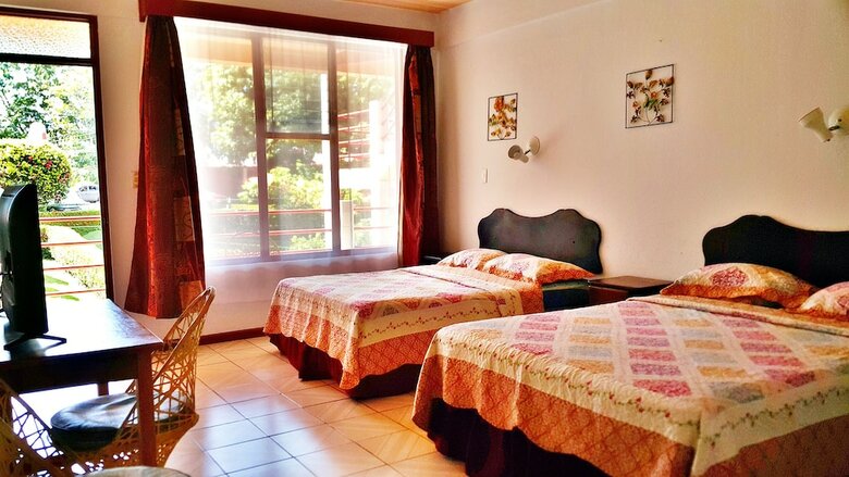 Hotel Divisamar