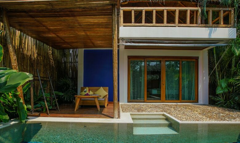Hotel Tinkerbell Resort
