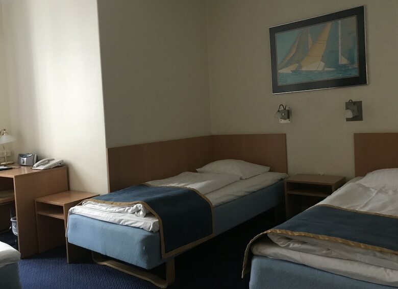 Hotel Maritime