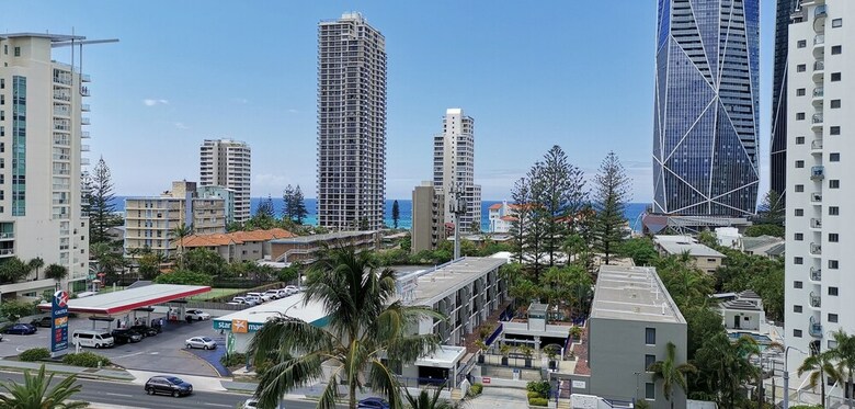 Surfers Hawaiian Holiday Apartments