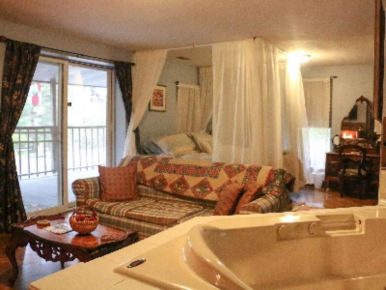 Bed & Breakfast Lil Black Bear Inn