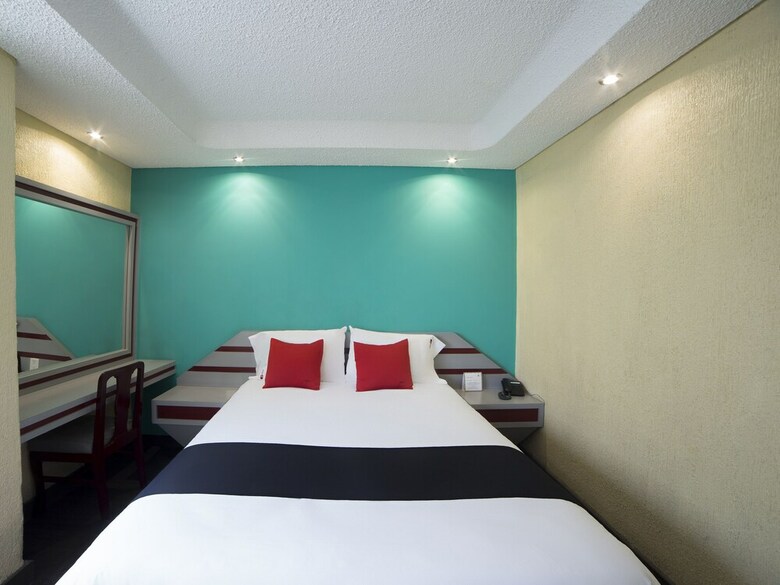 Hotel Capital O Frida Costazul