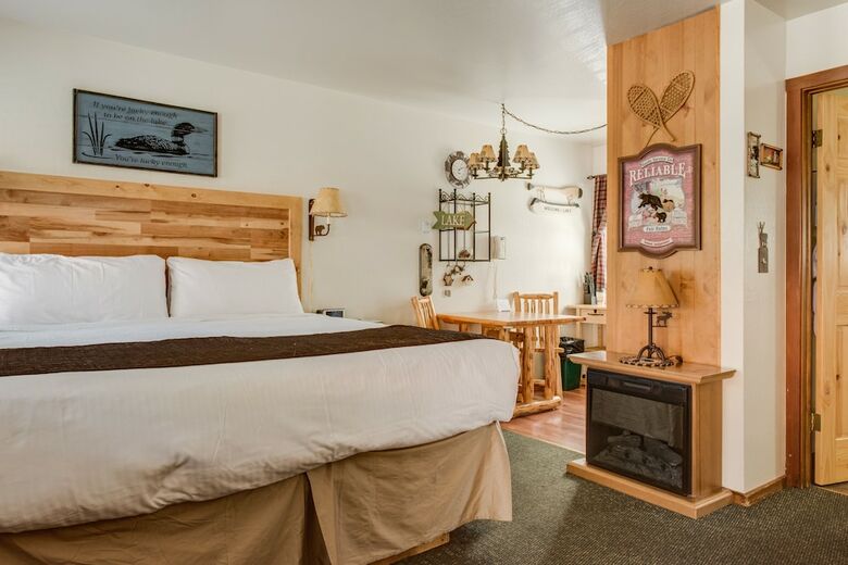 Hotel Franciscan Lakeside Lodge