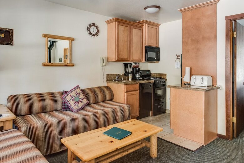 Hotel Franciscan Lakeside Lodge