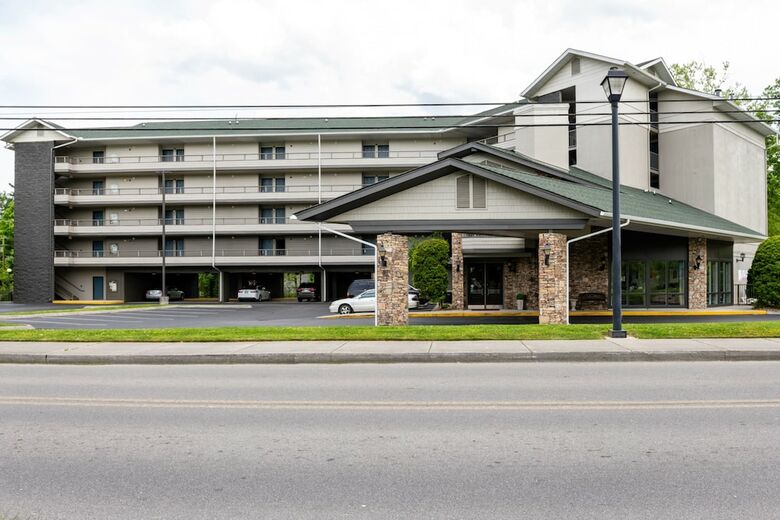 Hotel Twin Mountain Inn & Suites